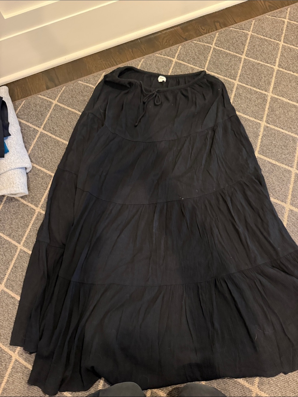 Aerie like new Women’s Black Tiered Maxi gauze Skirt